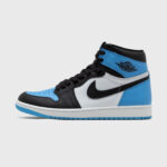 Air Jordan 1 Retro High OG "UNC Toe" – vedere spre stânga
