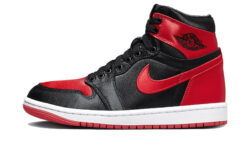Air Jordan 1 Retro High OG Satin Bred – vedere spre stânga