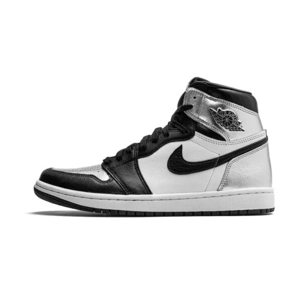 Air Jordan 1 Retro High Silver Toe – vedere spre stânga