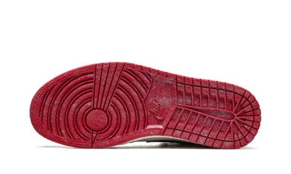 Air Jordan 1 High Chicago Lost and Found - imagine 3