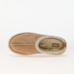 UGG Tazz Slipper Sand, vedere de sus a căptușelii și marginii împletite
