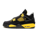 Air Jordan 4 Retro Thunder - vedere laterală
