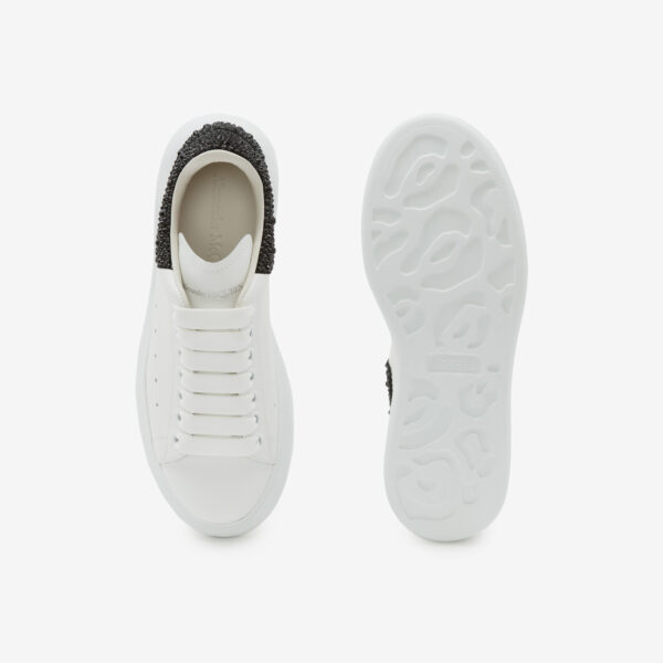 Alexander McQueen Oversized Sneaker – White/ Black Crystals, vedere de sus și talpă