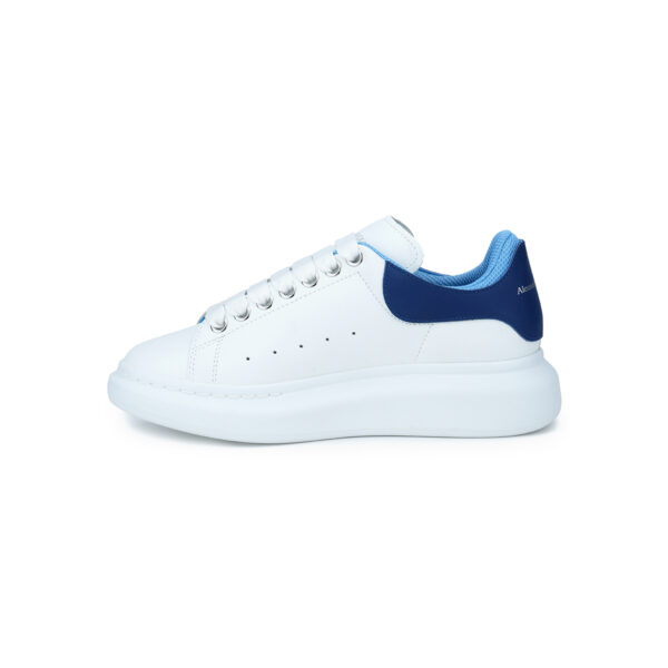 Alexander McQueen Oversized Sneaker – White/Blue, profil lateral opus