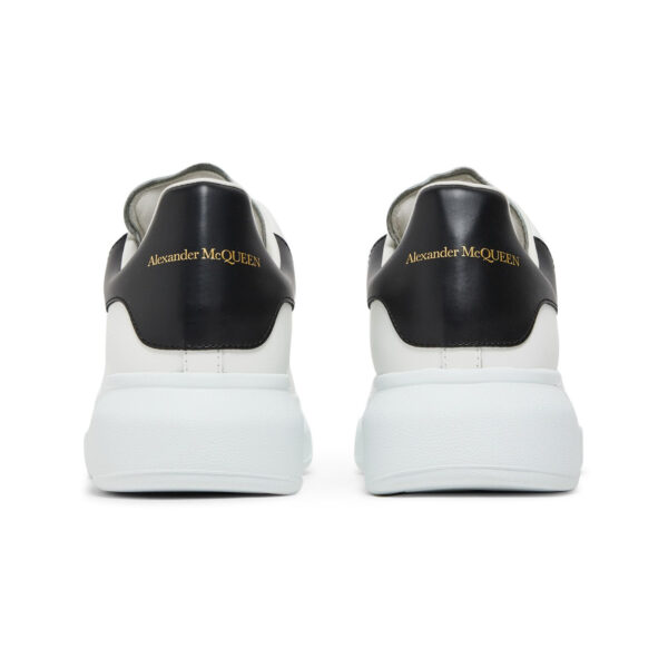 Alexander McQueen Oversized Sneaker White/Black, pereche, vedere din spate
