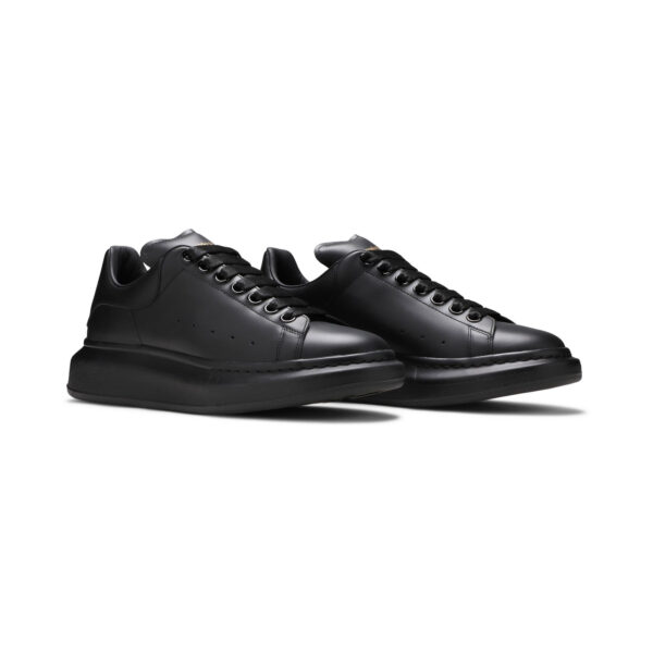 Alexander McQueen Oversized Sneaker Full Black, pereche, vedere din față