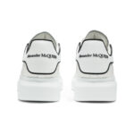 Alexander McQueen Oversized White Lace Up, pereche, vedere din spate
